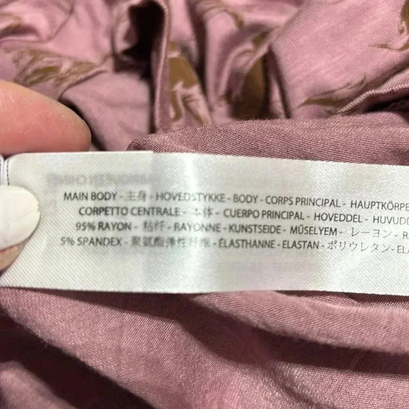 Ariat Bandit Town Horse roping print, scoop neck, long sleeve soft stretch top - Picture 8 of 10